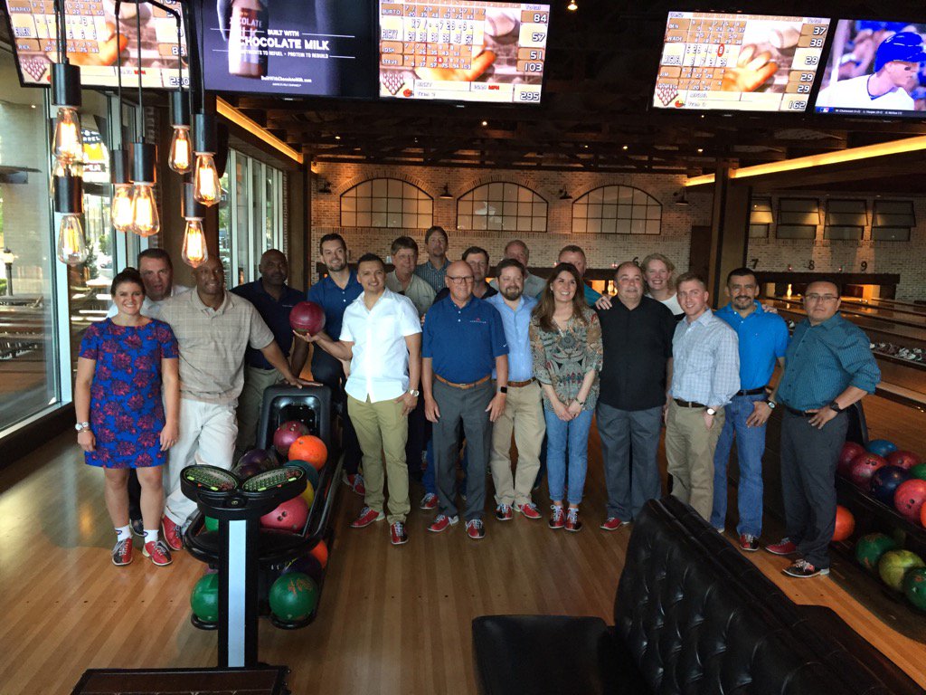 Parmenter engineers enjoying bowling at our annual meeting.