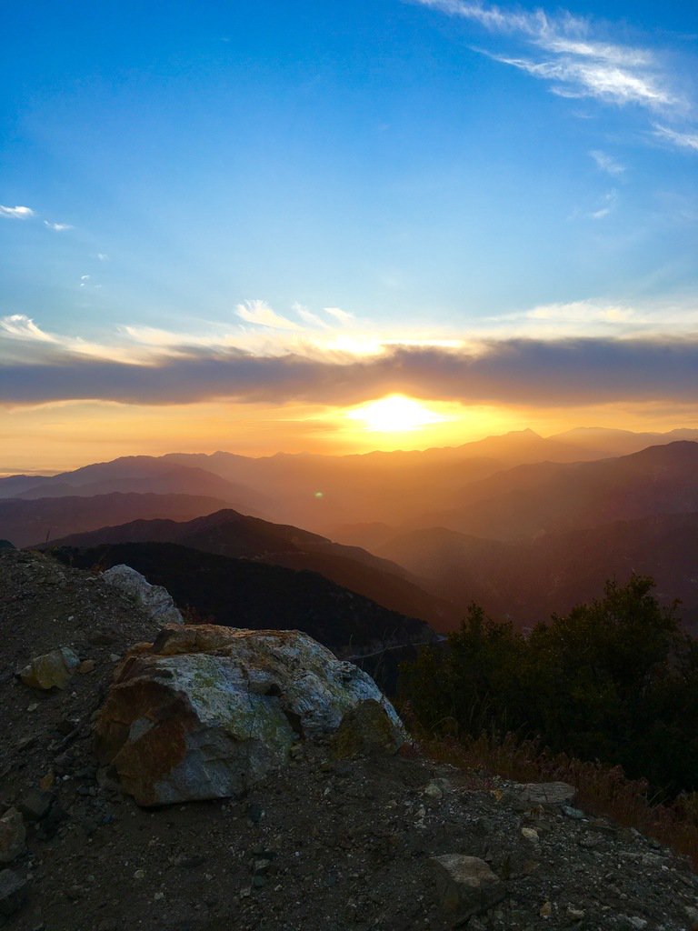 DailyNatureshot's tweet photo. Sunset Peak, Southern California [OC] [3024 x 4032] #nature https://t.co/E0ybZNHehl