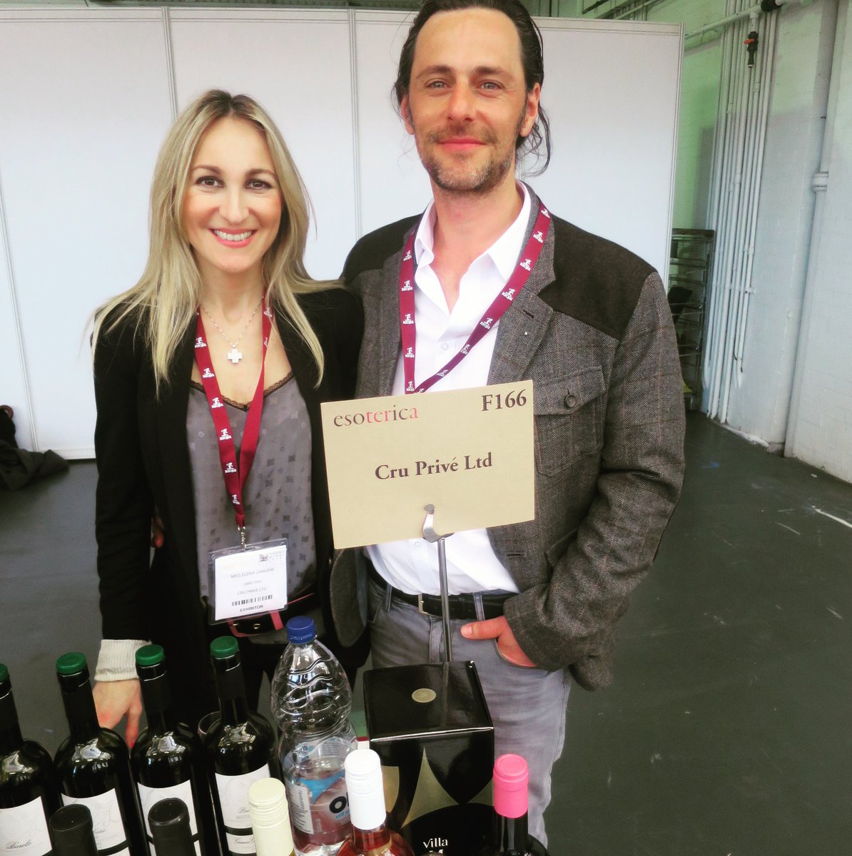stephenmahoneym's tweet photo. #Mypix #ElenaGargani #DirectorAndOwner of @cru_prive &amp; #RobGates her #SalesManager at #LondonWineFair #OlympiaLondon https://t.co/fWAhdHGmgr