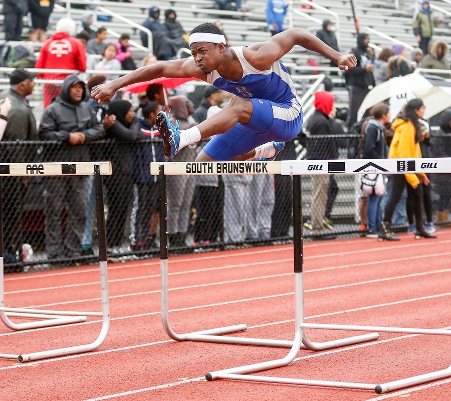 lambo2126's tweet photo. RESULTS AND PHOTOS FROM THE GMC RELAYS!
Go here-
https://t.co/e0YtHsYnk3 … https://t.co/VMD6eHICPq