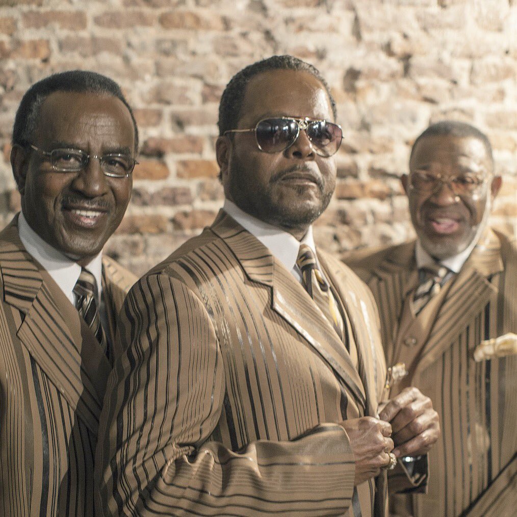 CurtomSoul's tweet photo. Our longtime lead vocalist Reggie Torian suddenly passed away today during a rehearsal. He will be missed by many. https://t.co/MiekIOSUrO