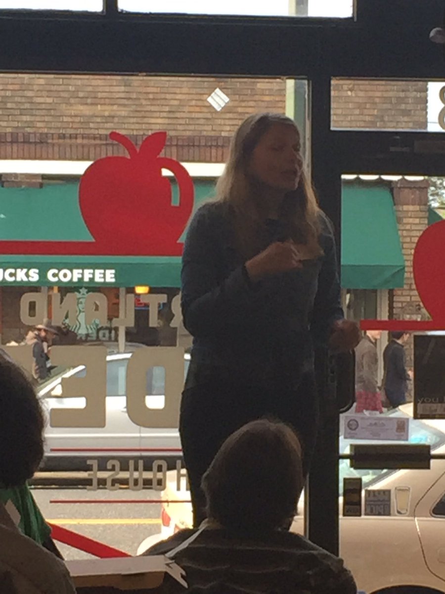 GraceBadik's tweet photo. Just happened to find @jes_larson talking about the amazing work of @WelcomeHomeOrg #whynotpdx https://t.co/GWZUt2nFzm