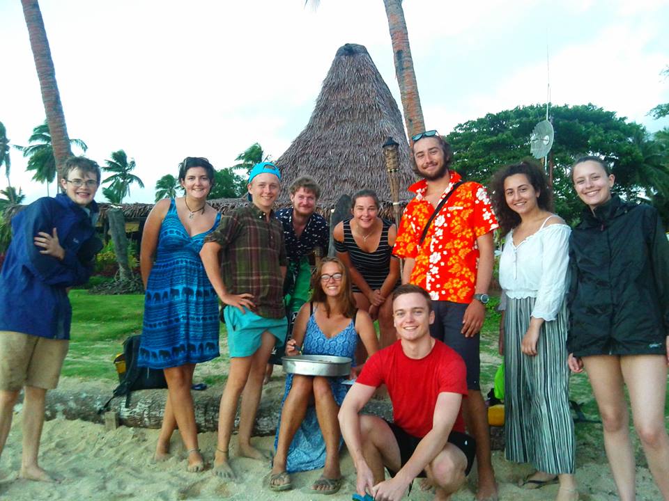 FrontierFJM's tweet image. Happy 18th Birthday to #ResearchAssistant and intern Meg Young!Celebrating #Beqa style with cake and a beach sunset!