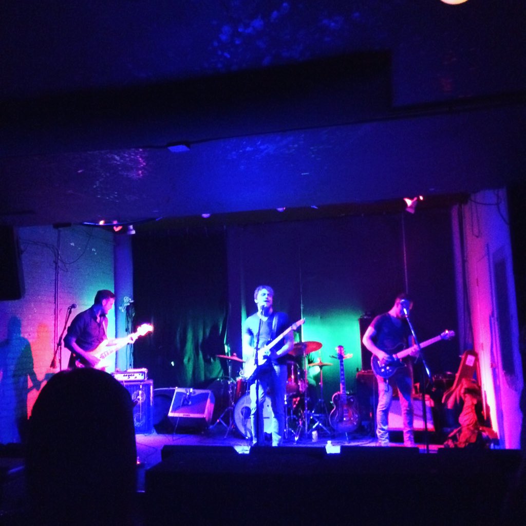 SimplenCityfolk's tweet photo. Great set by @sayersofficial tonight at @burlingtonbar We're rocking w/ em at @Schubas on 7/24 for @ChiLocalPop https://t.co/aQ8HAxlm6l