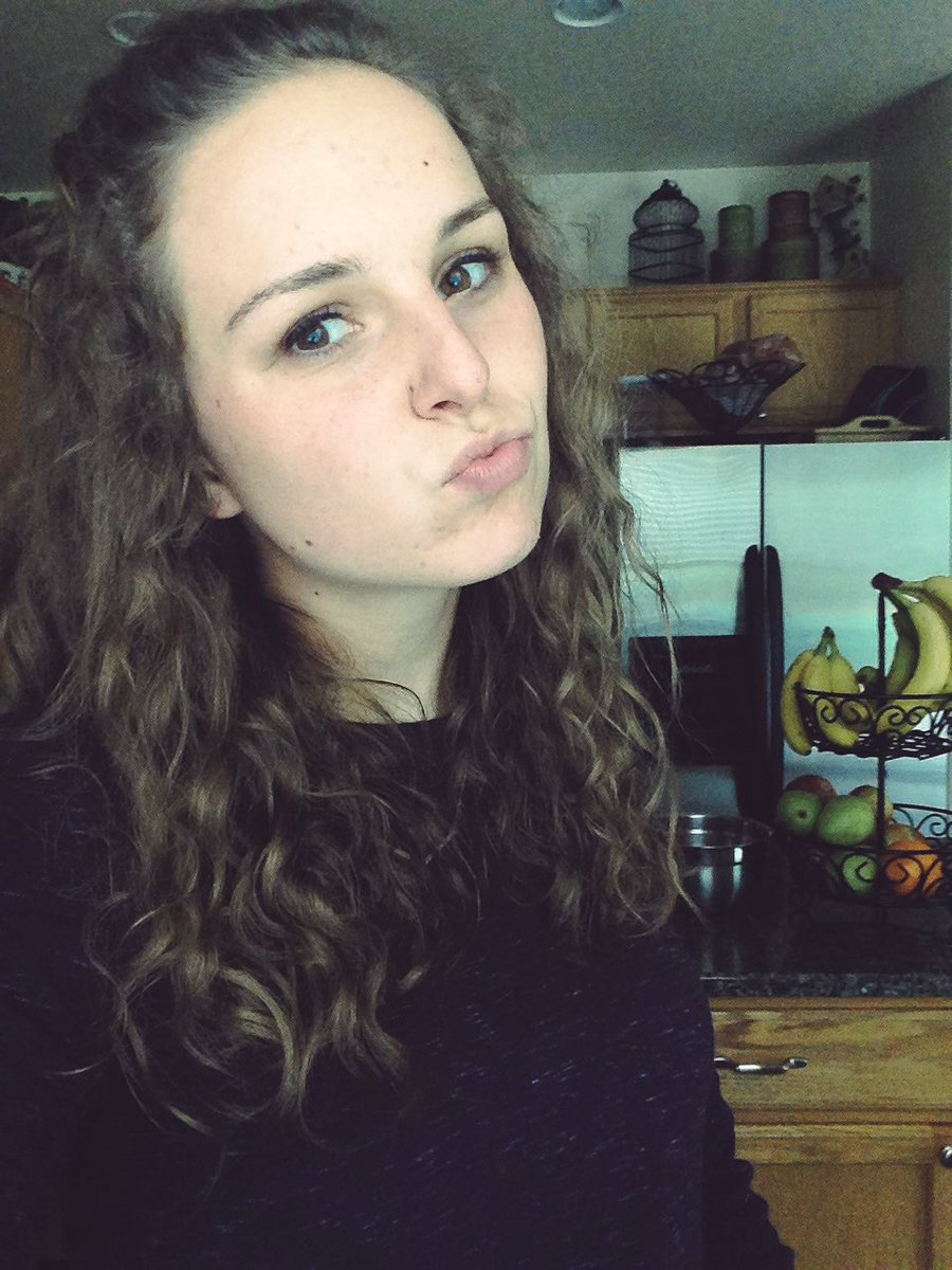 CassidyMoore_28's tweet photo. Double 💁🏼 https://t.co/HKRxoTJs08