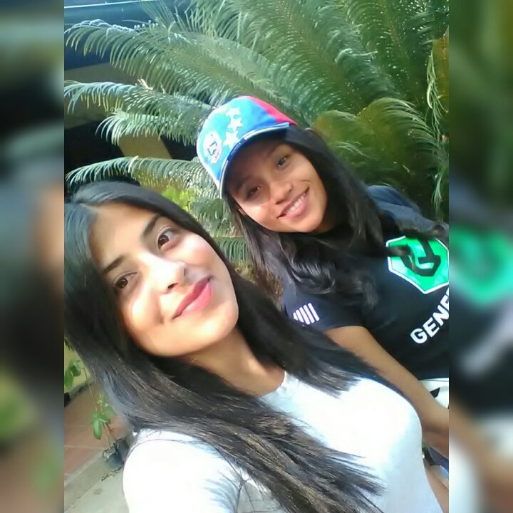 BatistaSarai's tweet photo. De las mejores 💜💜 @agrazAngela https://t.co/WF7M3c14W1