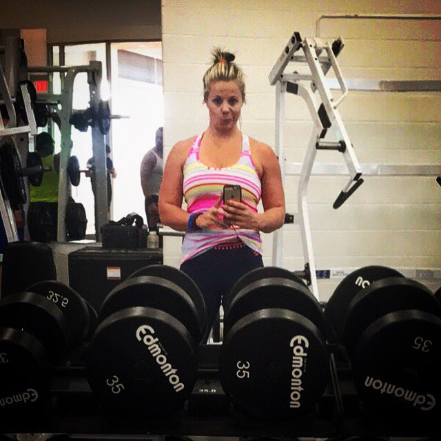 sandra_mcnalley's tweet photo. Somedays it's ok to be mediocre #yegfit #yegfitness #gymtime #notfeelingittonight #armsandabs #stillworkedout #yeg https://t.co/0sMzgs6mlw