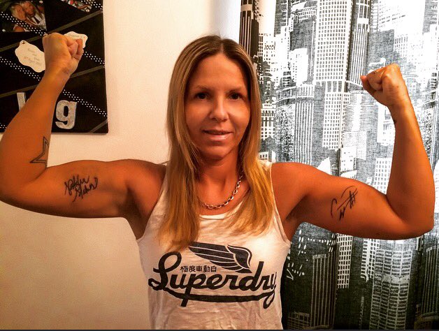KK14REN's tweet photo. Pic of both bicep autograph tattoos together @carrieunderwood on left, @1NatalieMaines on right πππΌ #MyTwoLadies β€οΈ https://t.co/RIdOJ6i4km