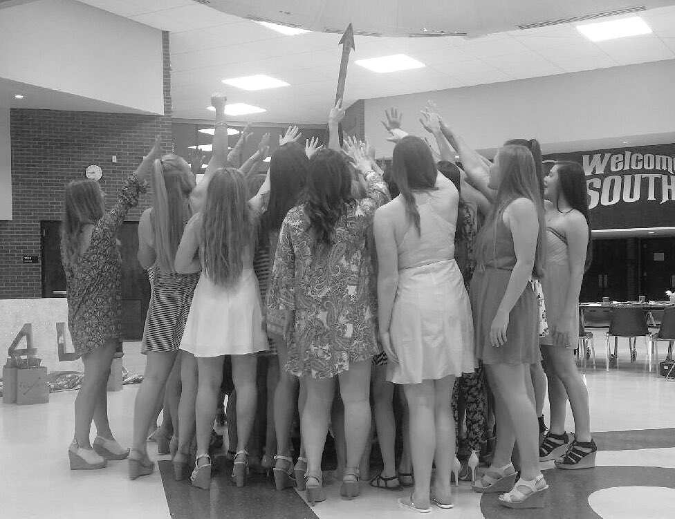 celebrating an amazing team, an amazing year, and an amazing coach💘 #gg4l