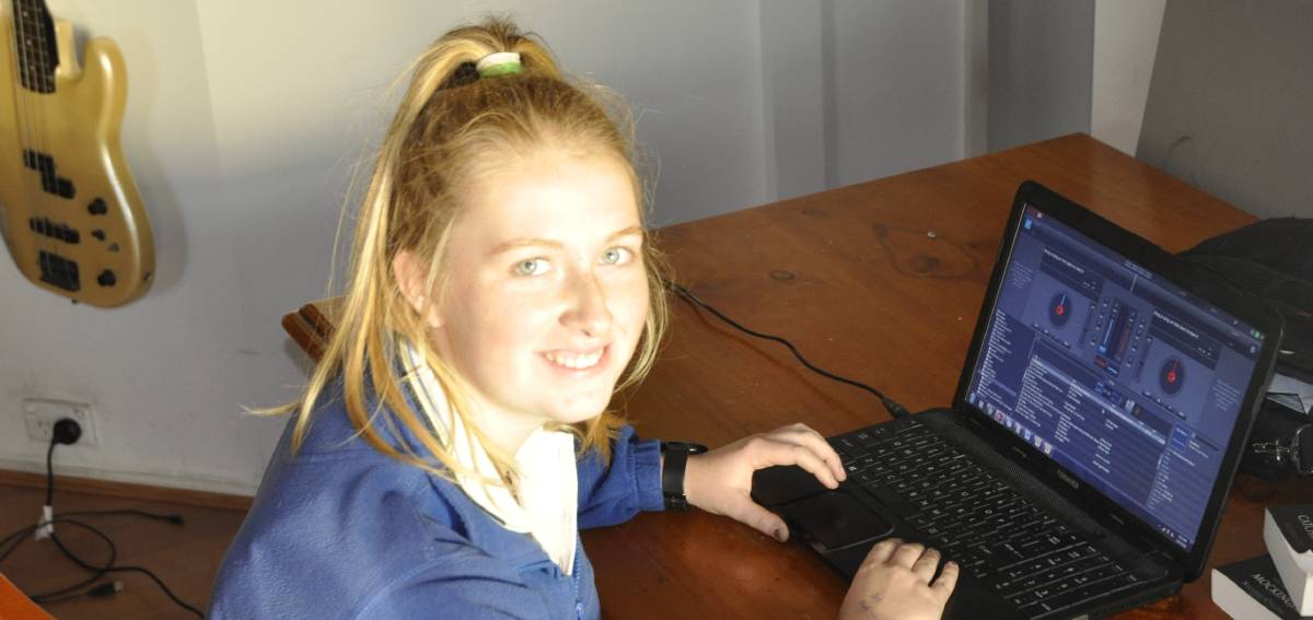 The Islander tweet media