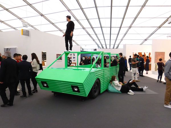 artnet's tweet photo. First impressions of @FriezeNewYork https://t.co/YHALn8kxCd https://t.co/HRDsgfXdhy