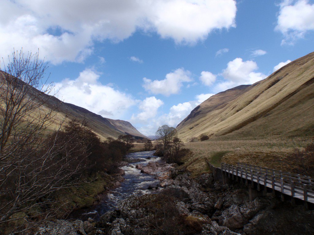 welcomescotland's tweet photo. Highland Perthshire – An Oasis with Something for E https://t.co/l2WyoGcXU5 via our travel blog @welcomescotland https://t.co/wNVDUDipHi