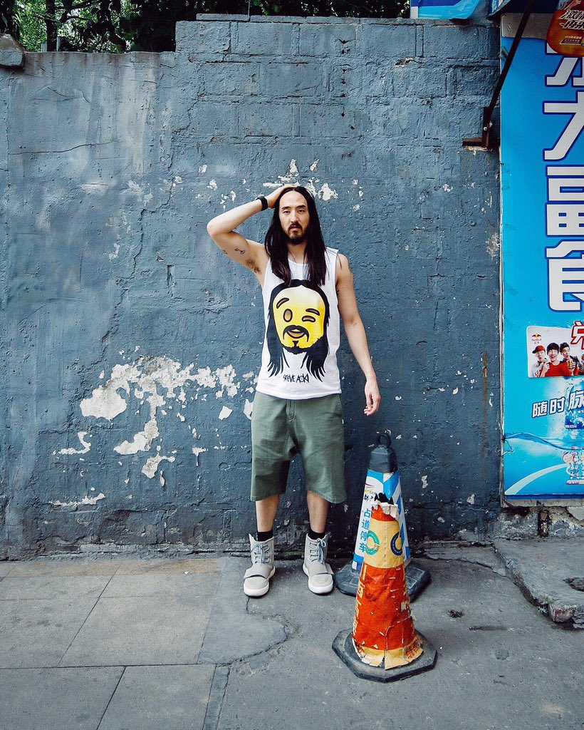 Posting Up in Chengdu. #ChinaLife https://t.co/jaizzoDg0v