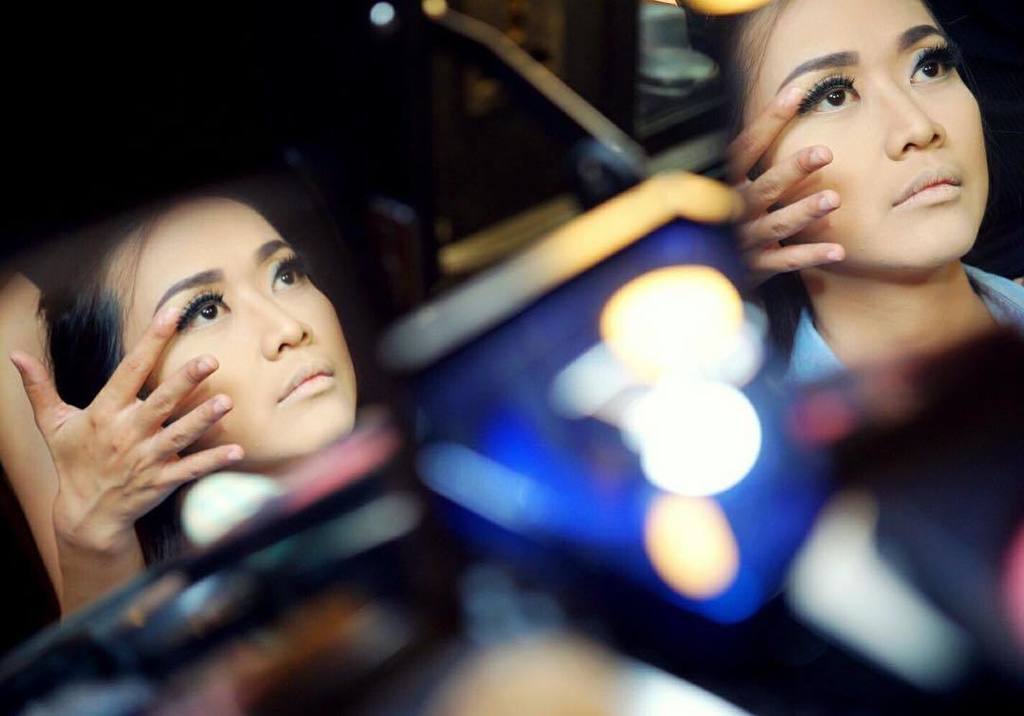 DanielaVvera's tweet photo. #mua #makeup #makeupsurabaya #muasurabaya #makeupartistsurabaya #surabayamakeupartist #muasby #makeupsby #makeupart… https://t.co/NWFtCwaQzg