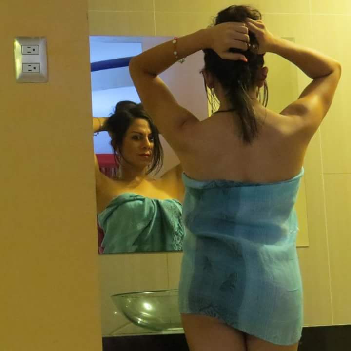 IvannaRodz's tweet photo. Antes de la ducha!!
Before Shower!! https://t.co/QjQo83vMmh