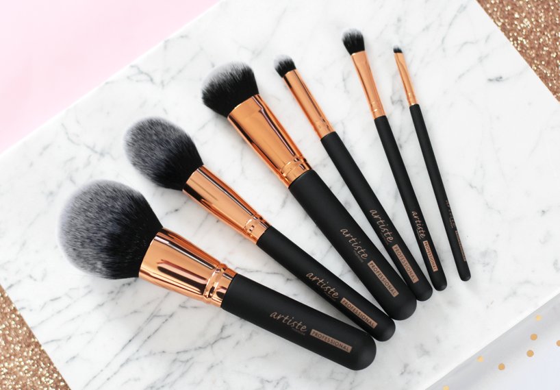flipandstyle's tweet photo. VIDEO π₯ Artiste Collection https://t.co/seMIZBbeuW π @PricelineAU #rssau #bbloggers #beautyblogger @ManicareAUS https://t.co/5oPZyC8Zeq