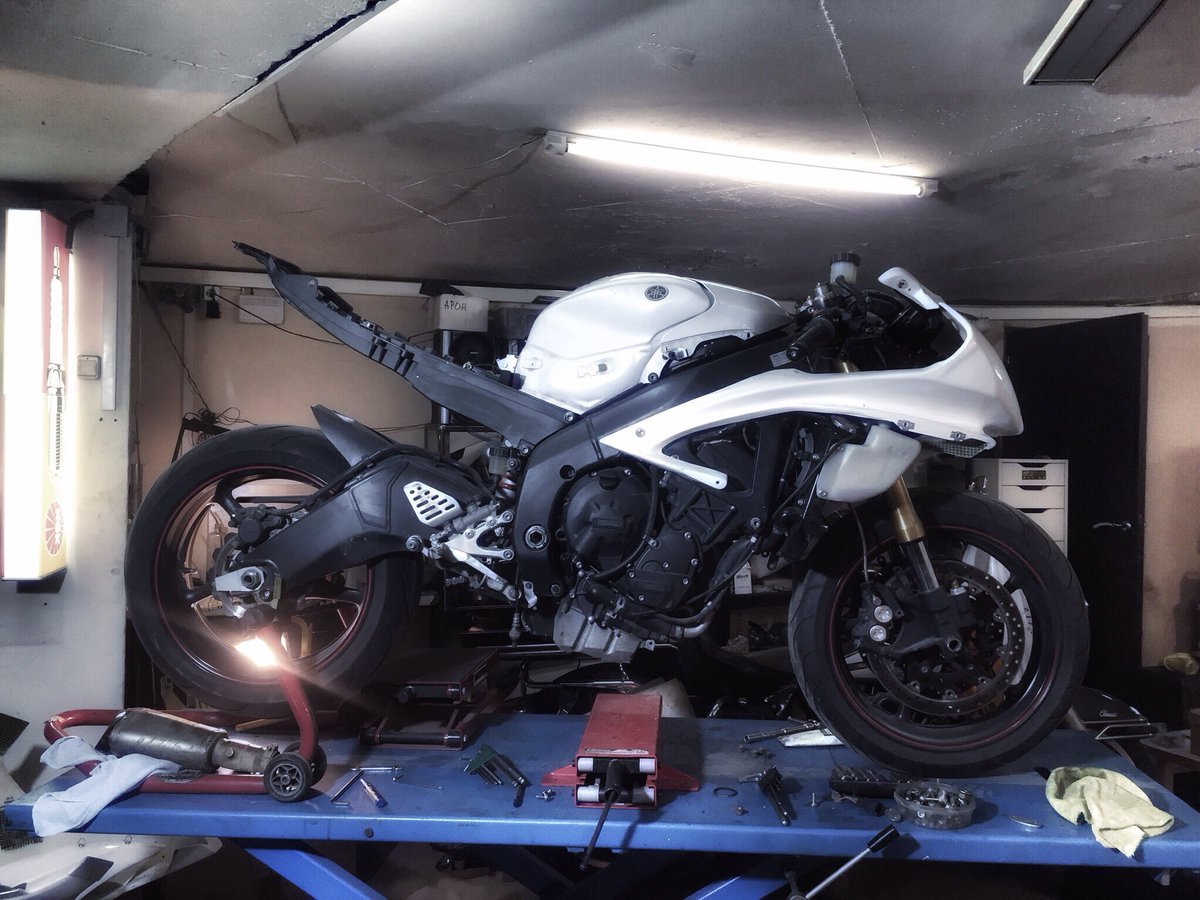 classics_69's tweet image. Установка спорт пластика на Yamaha r6  #69classics #custom #biker #мотоцикл #motorcycles #motorcycle #yamaha #r6