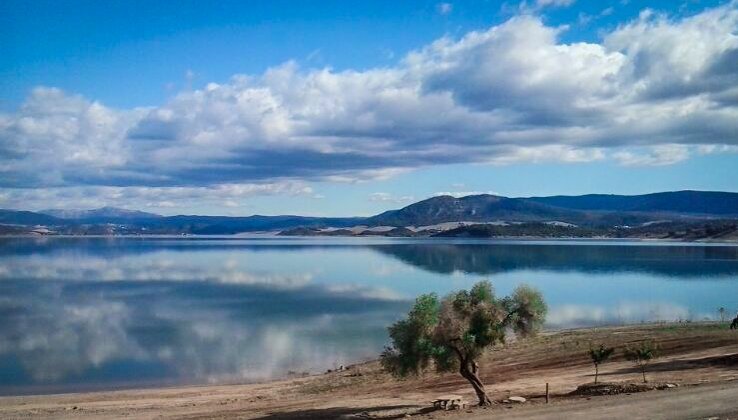 Un lugar donde disfrutar de la naturaleza en su máximo esplendor #FelizJueves #camping #SanJosedelValle #naturaleza