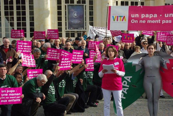 Un week-end de processions homophobes antifabzh.lautre.net/roazhon/2013/0…