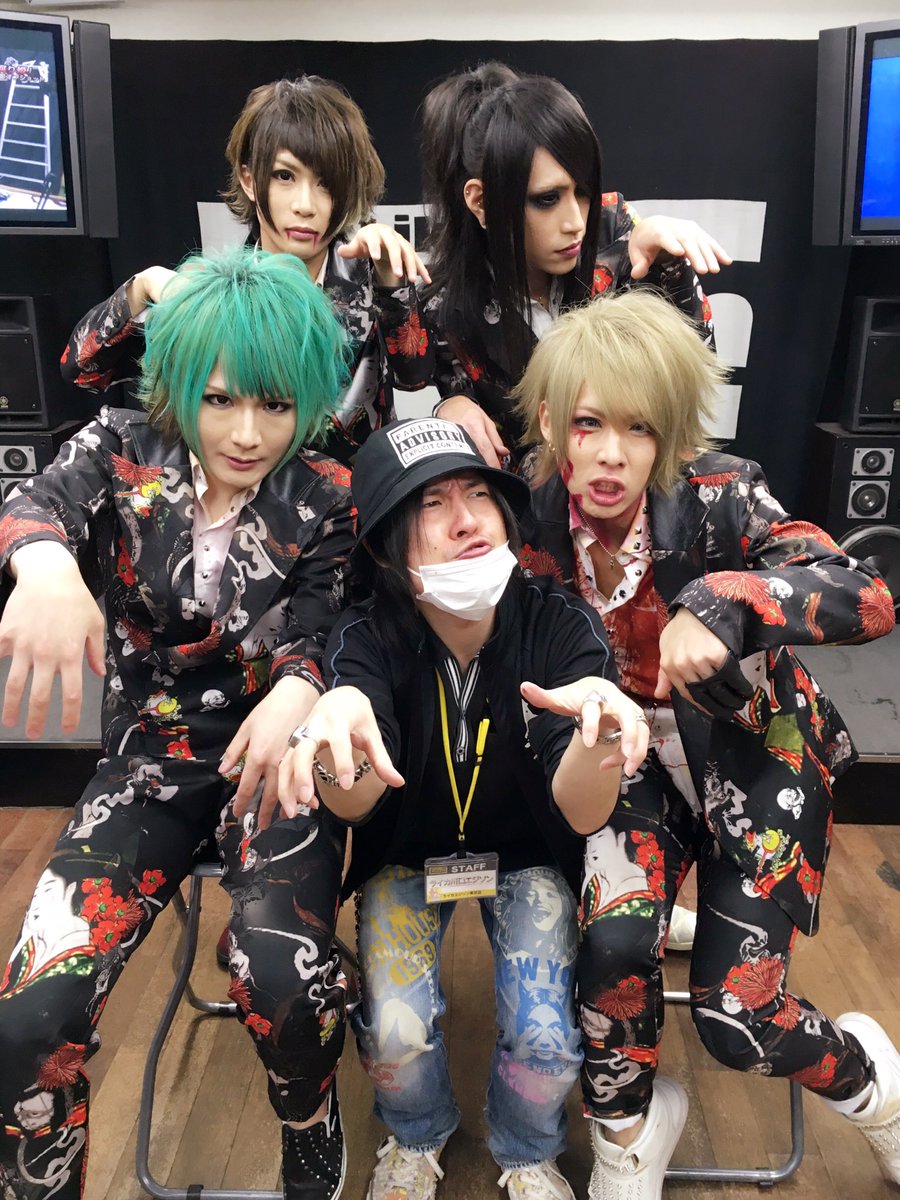 ぞんび ZOMBIE 奏多 暑 チェキ79枚+トレカ2枚 ぞんび ZOMBIE 奏多 暑 チェキ79枚+トレカ2枚