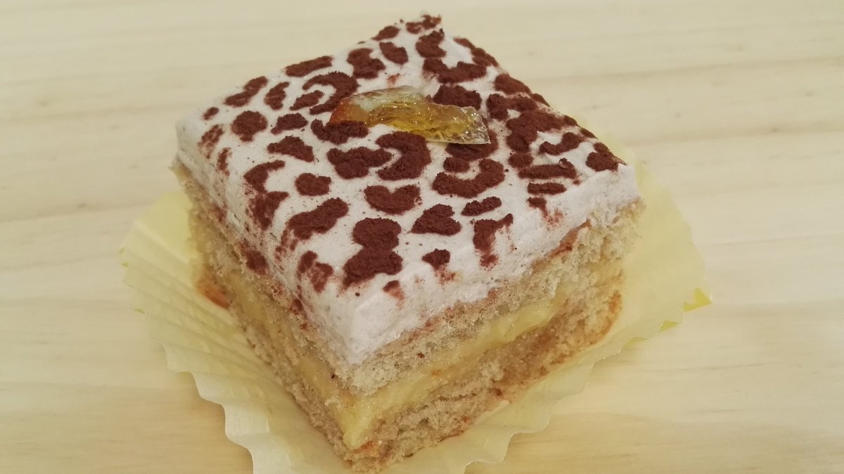 SweetPepitas's tweet photo. CANELO: pastel de canela y naranja con mousse de chocolate #pasteleria #Gijon #padre messi gerentes https://t.co/6lFGmzg8EH
