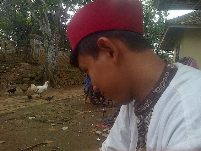 Entong kaos kaki ajaib