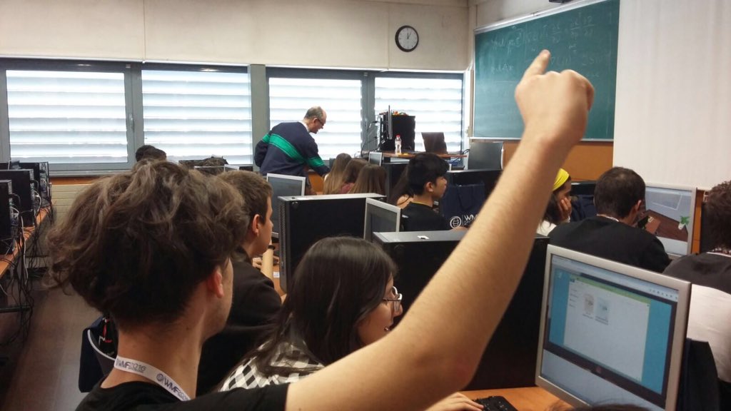 la_UPC's tweet photo. La @FundacioCIM acull el World Manufacturing for Scholars #WMF4S a l'@FME_UPC. Innovació i tecnologia per als joves https://t.co/gynPFK3zbu