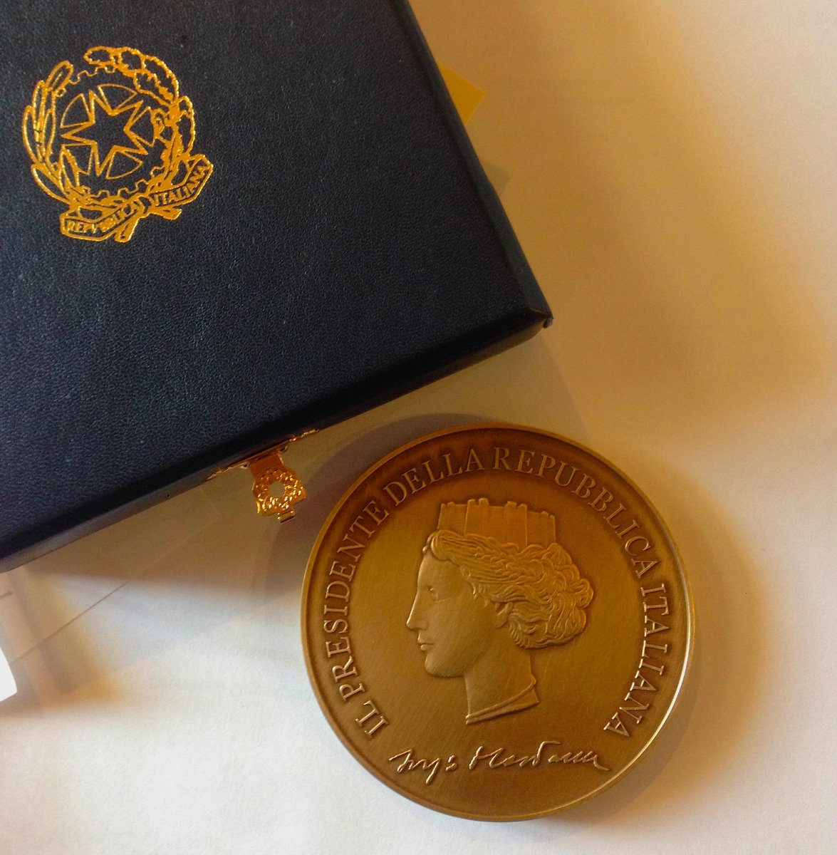 monumentiaperti's tweet photo. Arriva dal @Quirinale per il 10° anno consecutivo la Medaglia del Presidente della Repubblica. #Soddisfazioni ;) https://t.co/NYn0nFqdCW