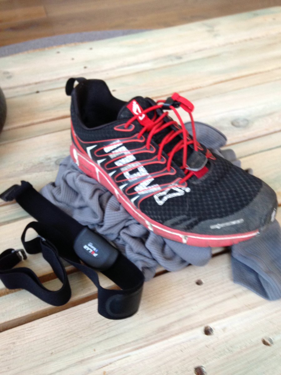 runningstef's tweet image. Ook vandaag was hij er alweer ☀️☀️ super begin van de dag 🏃🏼👍🏻 @inov_8 tri x-Treme 275