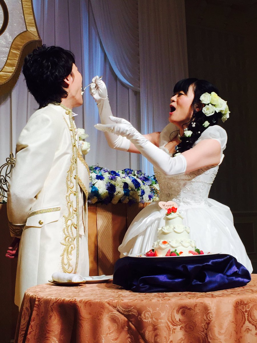 Tweet 絵師 西又葵さんと声優 三宅淳一さんがディズニーランドで結婚式 西又葵 三宅淳一結婚式 Naver まとめ