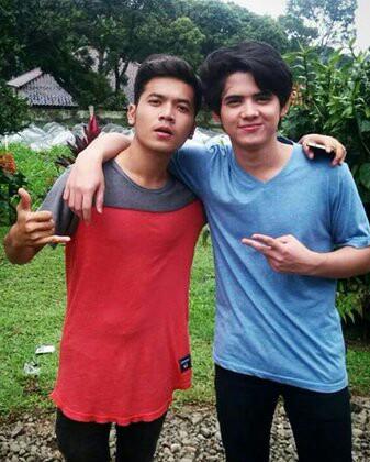 VenyRahmawati13's tweet photo. @alysyarief with dayat 😊 https://t.co/TuCvSGAeLe