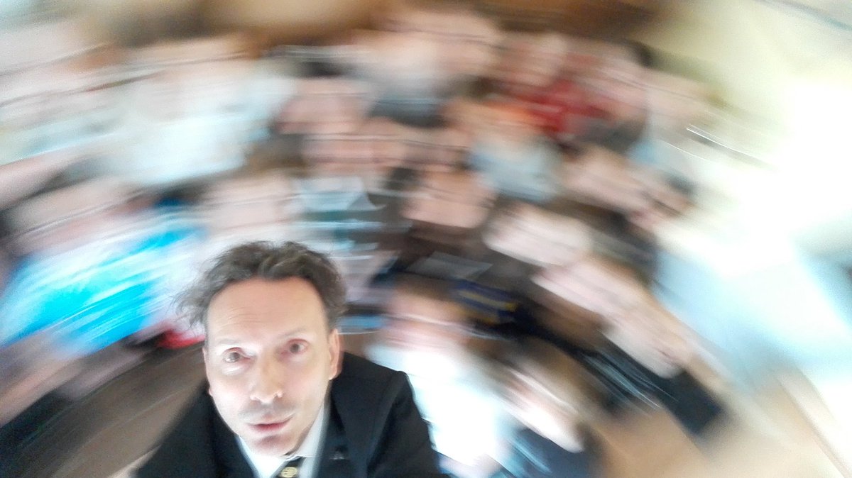 collectingsmile's tweet photo. #sorrounded #by #crowd #peopleofnewyork #around #me #ludzie #tlum #wokol #worldsmilearchive #uśmiech #smile https://t.co/4wc3qFeAIg