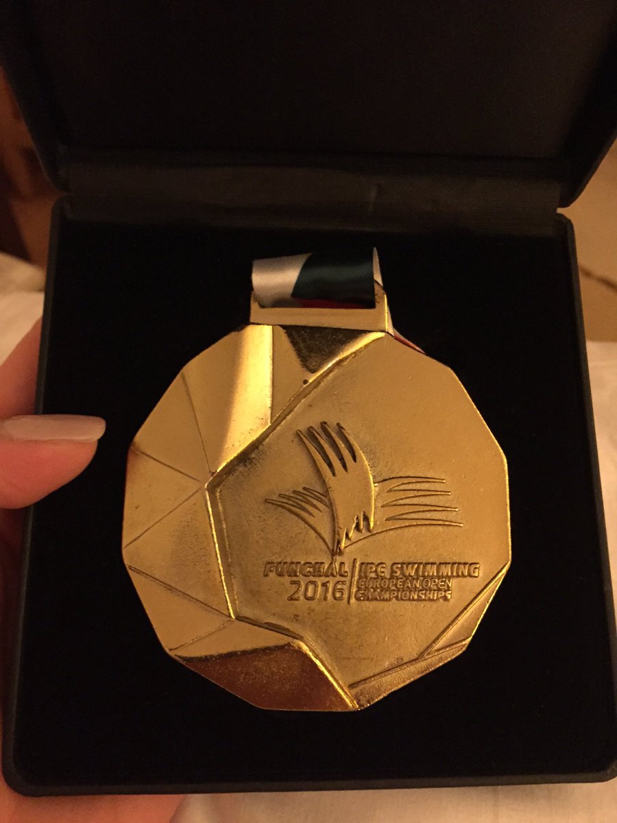 CHenshawGB's tweet image. Thank you for all the lovely messages, it's so appreciated. Very happy to be European Champion again 🇬🇧🏊🏻