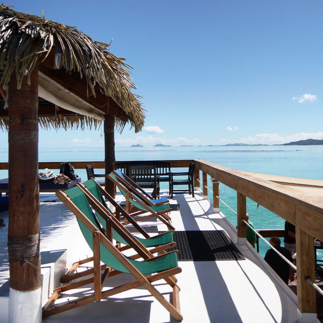 flightcentreAU's tweet photo. Bula! We're in @TourismFiji  with @sunriseon7  &amp; there's been clear skies &amp; turquoise waters at @Cloud9Fiji! https://t.co/cdFdF291Tm
