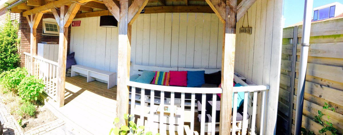 Porch is weer zonneklaar. Kom maar op.