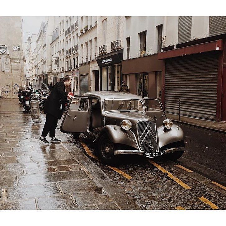 oldcar_photo's tweet photo. Caught in picture before heading out in Paris in this old beauty. Pic by @ivnbqt #lemarais #hoteljulesetjim #citroe… https://t.co/afZjYQr2tK