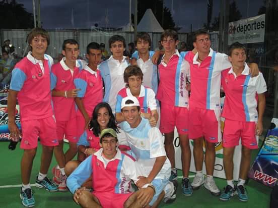 Mundial de Menores 2007! Reconoceis quien esta en la foto??? 🙈🙈