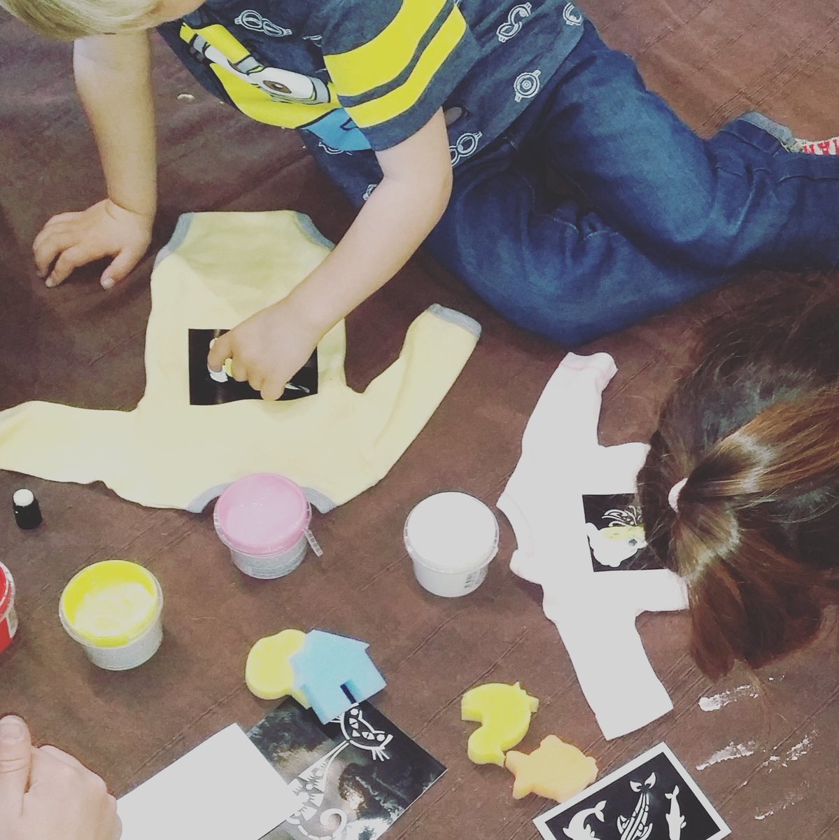 maman_pipelette's tweet photo. Il n'y a rien de plus beau que des enfants qui pense aux bébés @EauMontRoucous #weloveprema #teamsocca https://t.co/erUg0TWGr5