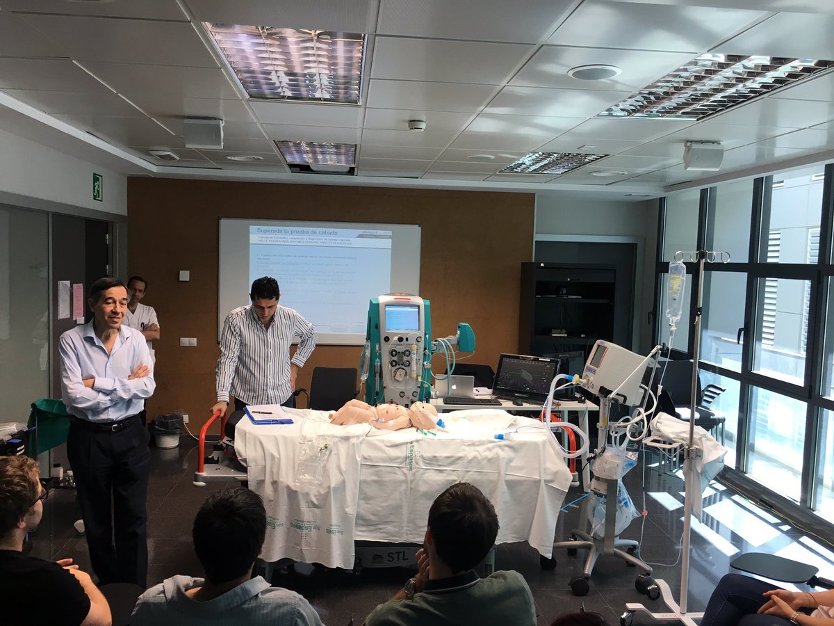 Simulacion_Medi's tweet photo. Arranca el taller de hemofiltración en @lasecip con el Dr. López-Herce, Dr. Mencía y #BabySim de @CAEHealthcare https://t.co/6kVvbECDY7