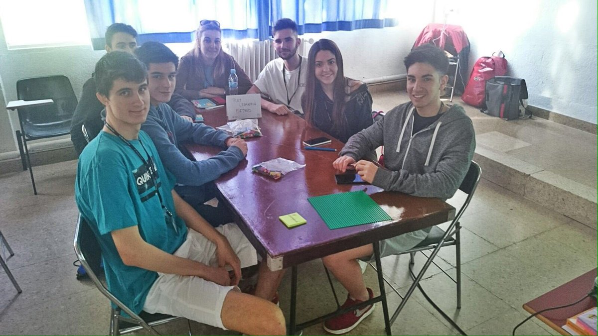 MerceFito's tweet image. Nos caracteriza la superación.Nos gustan los retos. ¡Aprendiendo jugando! Gracias @citizenfausto #DesafioEmprende