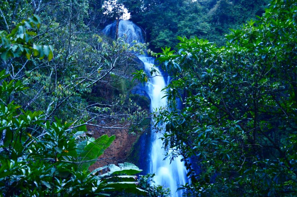 MysticalMeru's tweet photo. A beautiful two step waterfall near Meru Town #MagicalKenya https://t.co/7iB4mvSXg3
