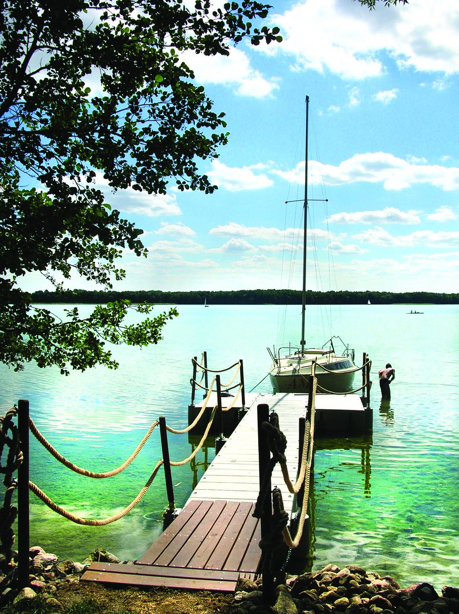 modulardocks's tweet image. MASTERDOCK - это прочные, не нуждающиеся в уходе, в отличие от деревянных помостов конструкции с высокой плавучестью