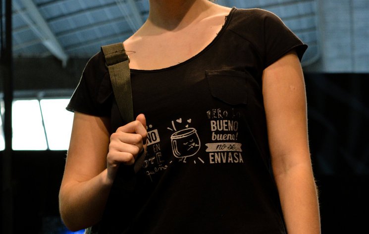 Crowdacy's tweet image. #crowdfunding por una causa ética y de #diseño @awwaart verkami.com/locale/es/proj…