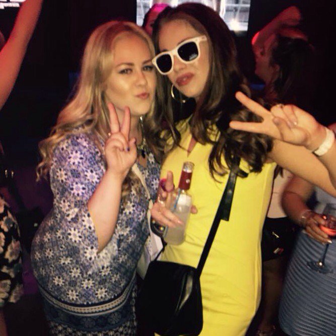 daniellehope3's tweet photo. #Maga2016 #BeccasHen https://t.co/QA7iB4prNo