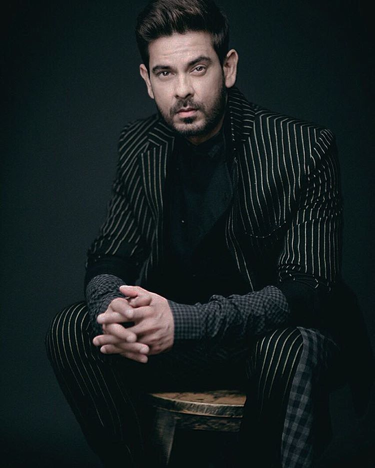 TellyTalkIndia's tweet photo. RT🔁 if you think @keithsequeira is looking really handsome in this picture!! https://t.co/fyyZQDxkk7