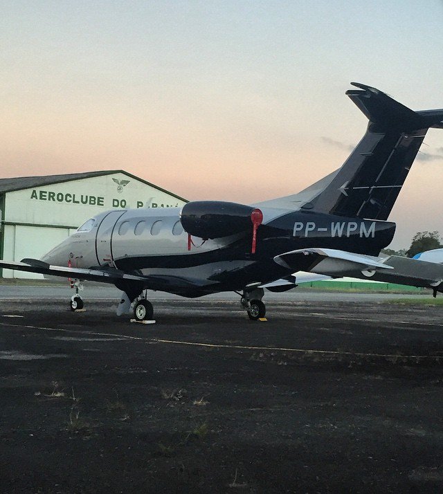 DeltaBravo33's tweet photo. Instagram : by eat_sleep_fly_repeat - Phenom 100 {PP-WPM} 😍❤️✈️ 📷: @otavioaudm 
#pilotstuff #pilotsviews #pilotstud… https://t.co/Zk4Kvkfktk