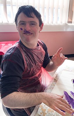 aamedia_org_uk's tweet photo. Everyone loved their finger painting in our #CreativeInteractions session on Weds #MessyPlay https://t.co/vN5GZihtGy