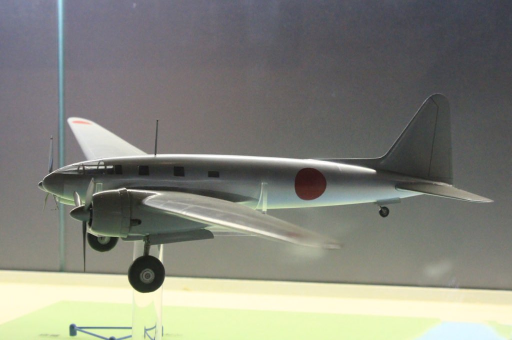 航空宇宙図鑑 キ77 立川飛行機と東大航空研究所が開発した長距離飛行研究機 通称a 26 1942年に初飛行 東京ーニューヨークの親善飛行を企画したが戦争により開発中止 再開後1943年にベルリンへ飛び立ったがインド洋上空で消息不明となった T Co