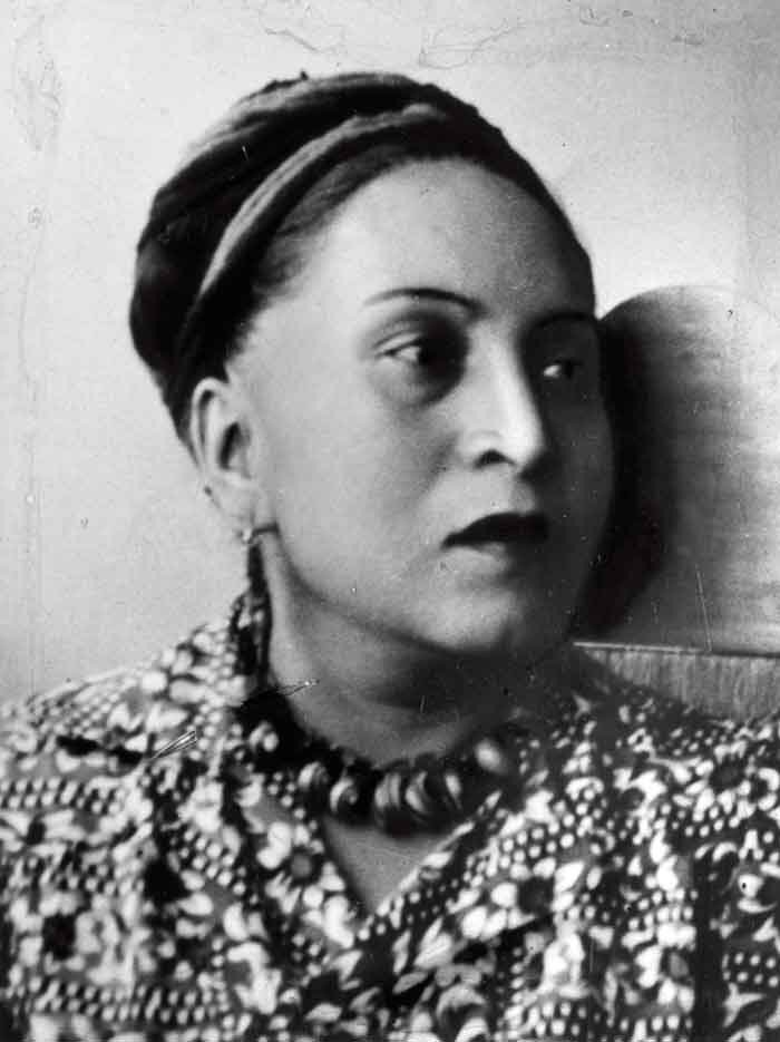 EspiandoEvas's tweet image. Contemporánea a Frida Kahlo, de pincel fuerte y atractiva personalidad. Conoce a María Izquierdo. #EspiandoEvas