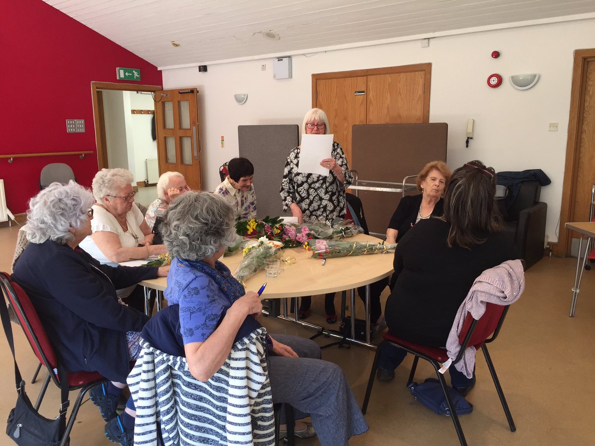 NorthLDNCares's tweet image. Inspired by the arrangements, June, Anne &amp;amp; friends have taken to poetry. After a deep breath, Shirley is up first...